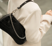 Load image into Gallery viewer, LISA Baguette Shoulder Bag